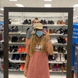 Meet your Posher, Carly